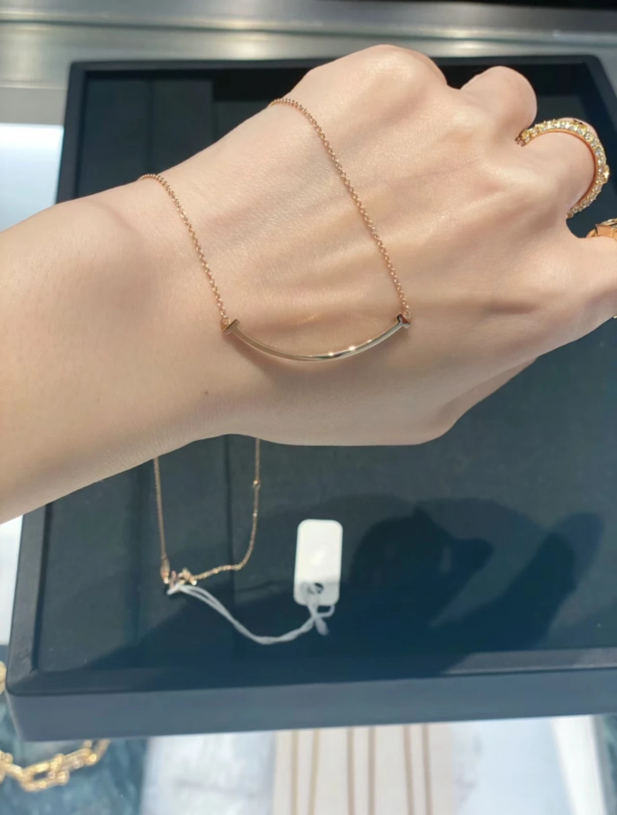 图片[3]-Tiffany 蒂芙尼小号大号笑脸项链玫瑰金黄金锁骨链 全球联保$1130-穿范儿