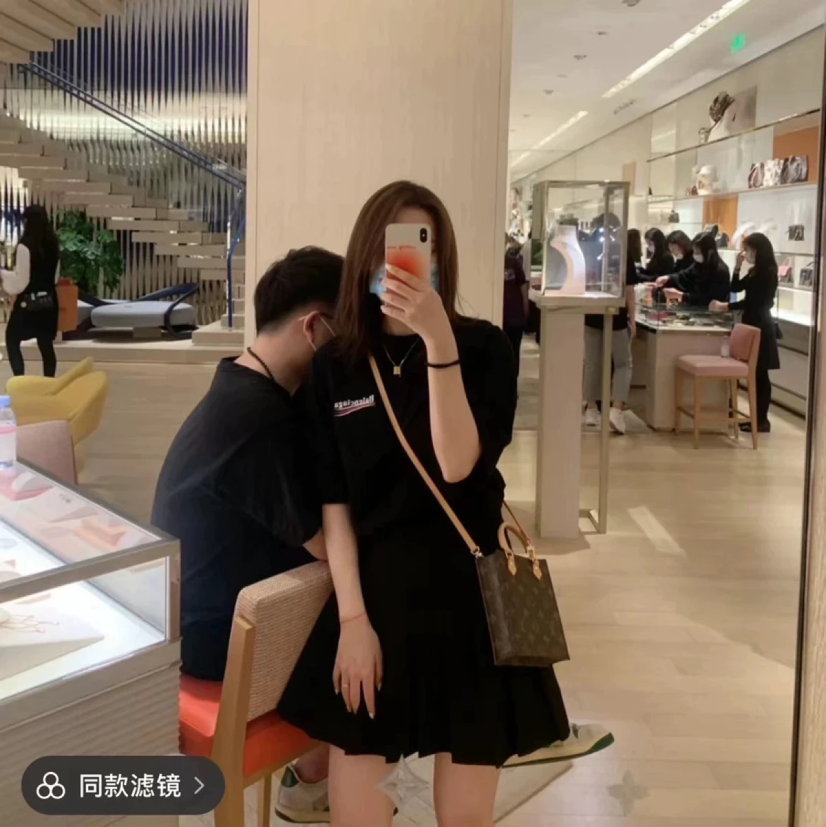 图片[2]-路易威登LV女包迷你mini琴谱包托特包手提斜挎包M81295 -穿范儿