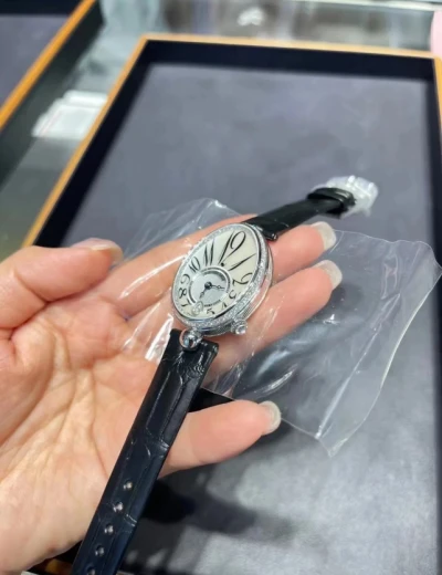 图片[3]-宝矶BREGUST 那不勒斯皇后手表18k钻表宝玑那不勒斯皇后 鳄鱼皮表带33mm/36mm-穿范儿