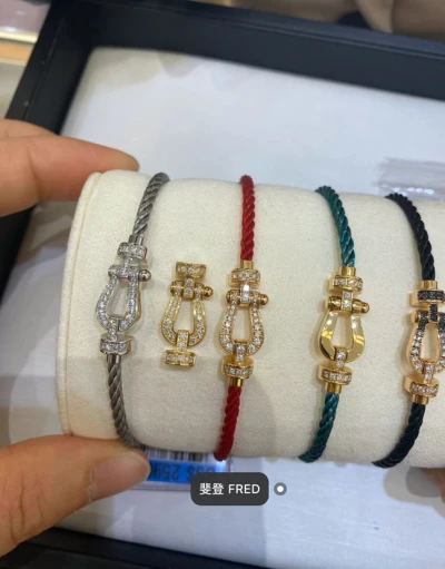图片[4]-韩国免税店采购 FRED弗雷德斐登经典Force10系列18k金镶钻马蹄扣手绳手链-穿范儿