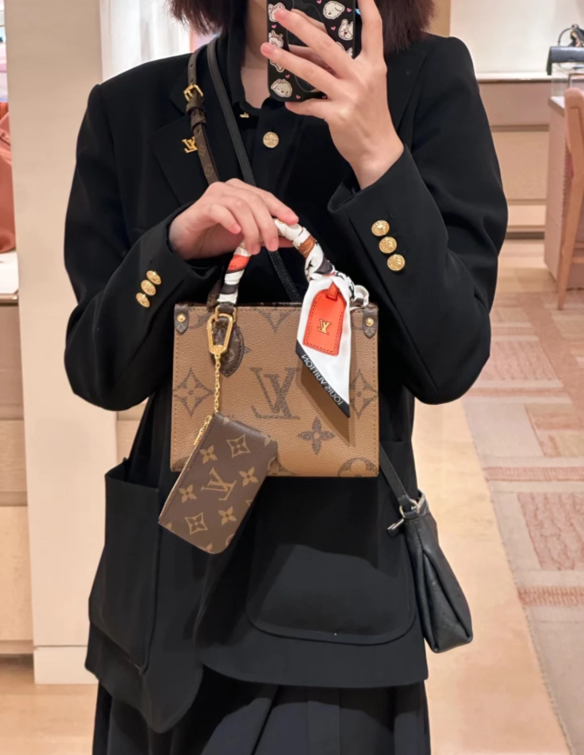 图片[3]-LV 24新款大象灰 onthego bb 老花托特包手提单肩斜挎包 M46839-穿范儿