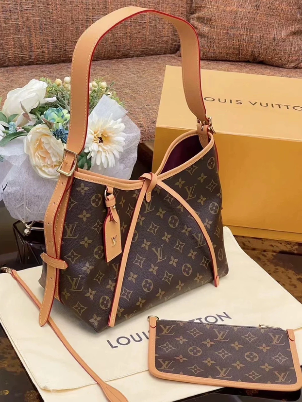 图片[3]-路易威登新款LV carryall小号中号老花单肩腋下托特女包 -穿范儿