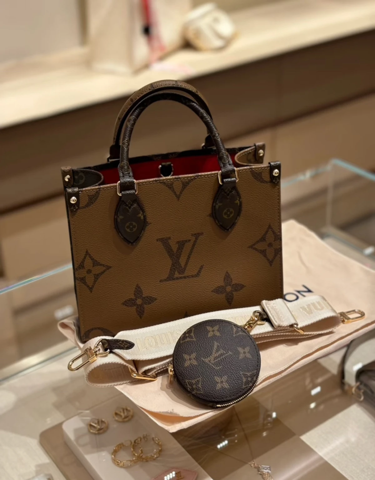 图片[1]-LV路易威登onthego经典中号老花托特包手提包通勤包-穿范儿