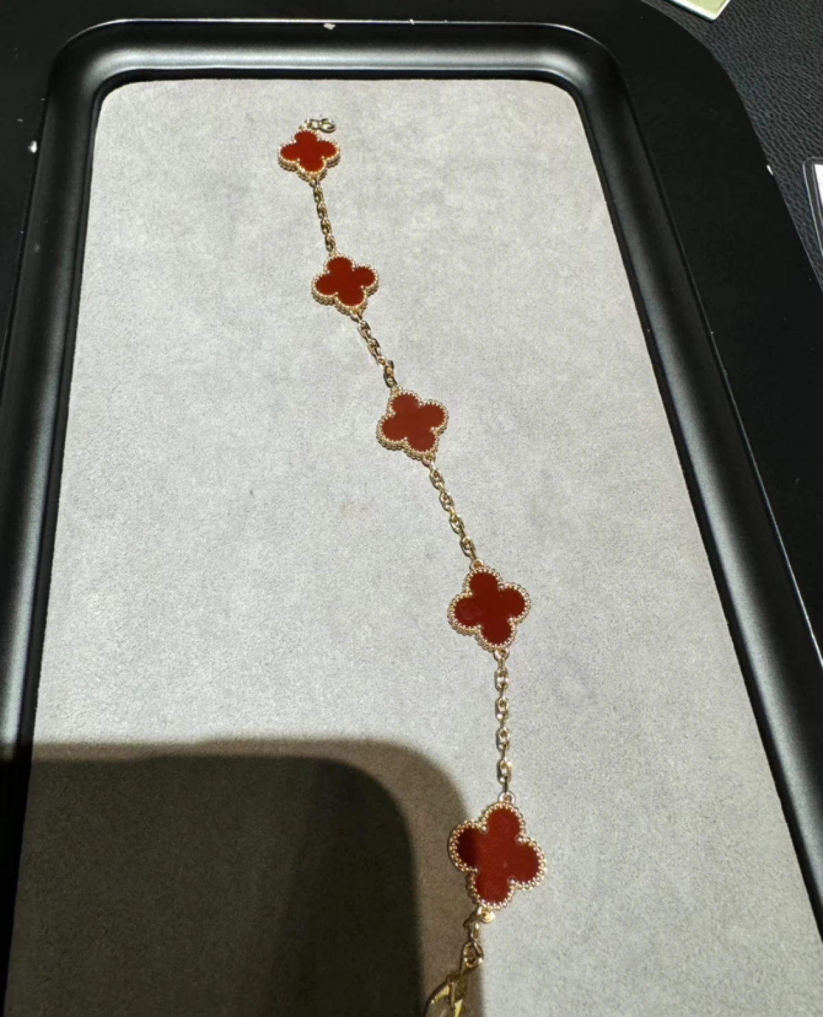 图片[1]-VCA经典梵克雅宝手链四叶草五花链百搭叠戴时尚 红玉髓18k-穿范儿