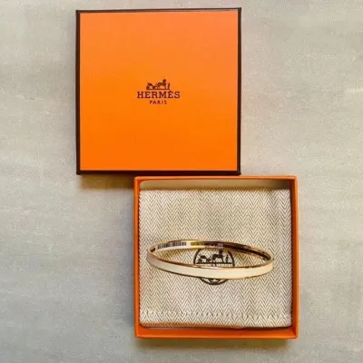 图片[3]-爱马仕HERMÈS 女士简约字母珐琅时尚百搭细手镯礼物推荐H240001F085-穿范儿